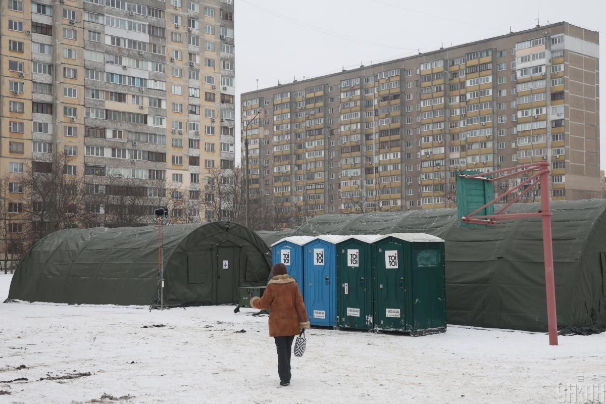 Як у класичних сільських вбиральнях: чиновник розповів про найгірший сценарій для столичної Троєщини