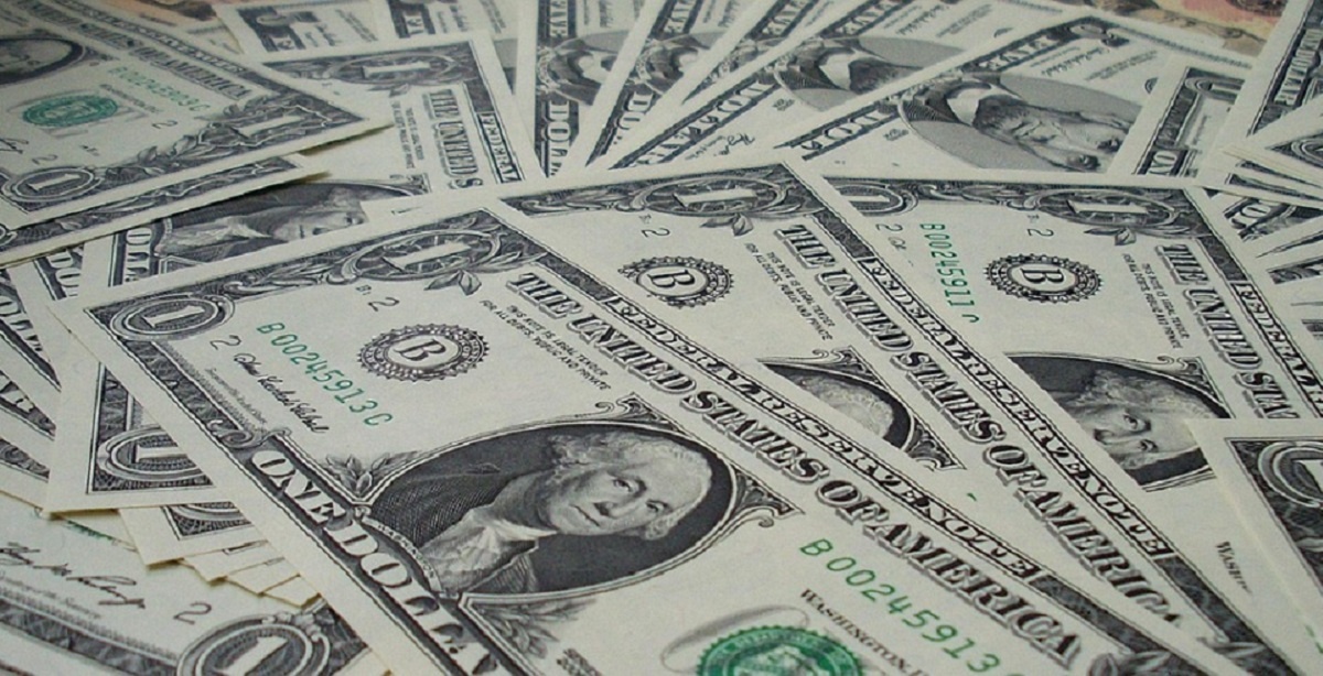 Трамп підтримав падіння долара США до чотирирічного мінімуму