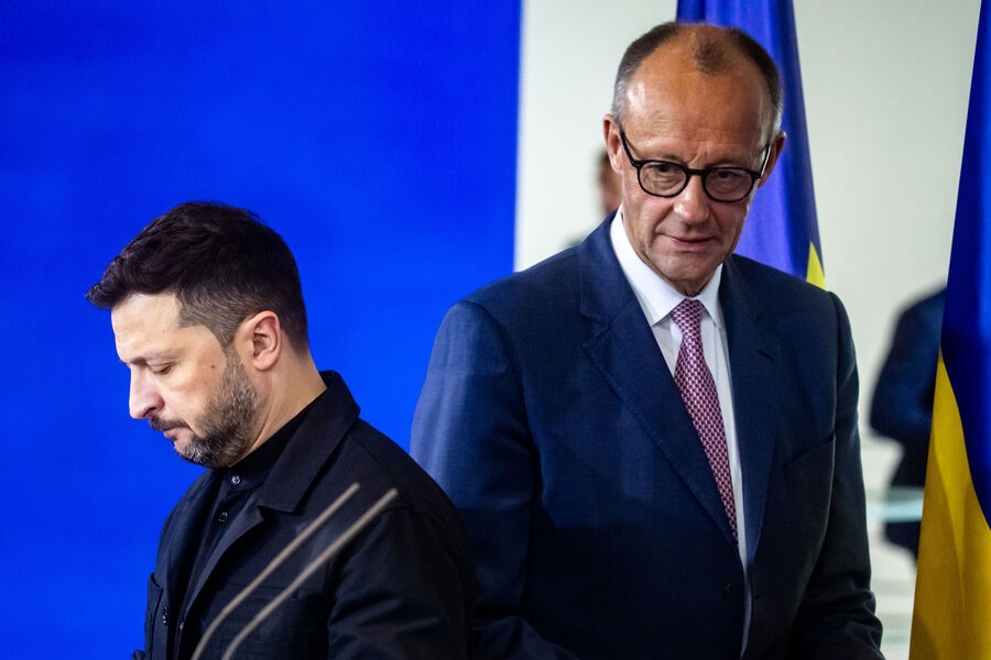 Мерц исключил возможность вступления Украины в ЕС к 2027 году