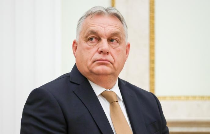 Больше половины граждан Венгрии считают, что Орбан "устал" от должности и должен уйти