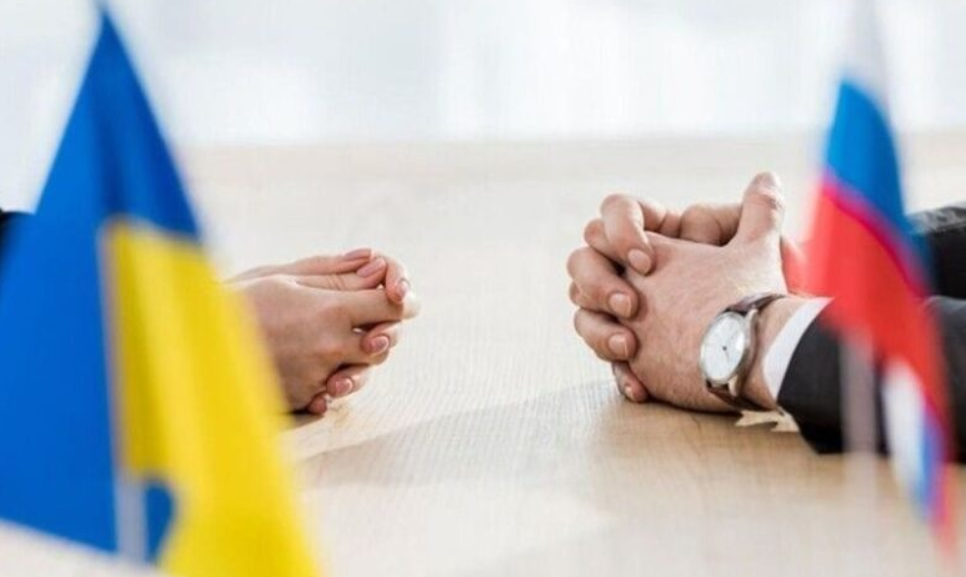 У мирних переговорах є проблиск надії, але прориву до березня не буде, - The Economist