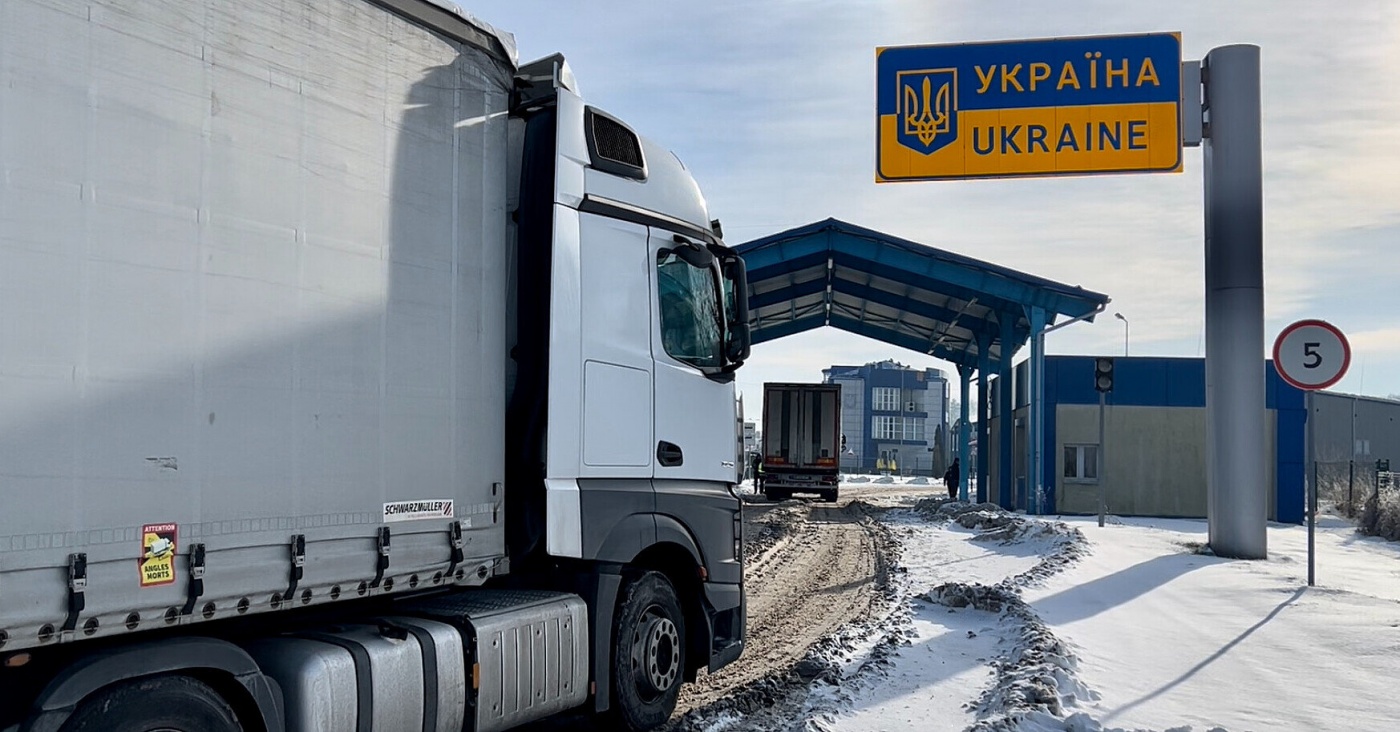 Українців попередили про черги на кордоні з Польщею