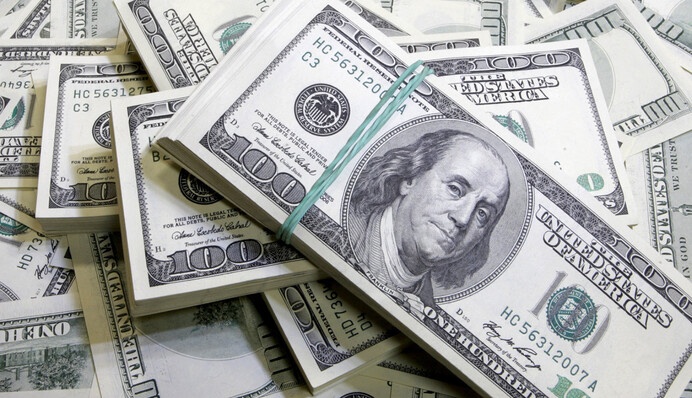 Яким буде курс долара найближчим часом: прогноз банкіра