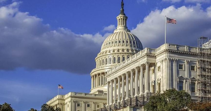 Проміжні вибори в США: республіканці бояться втратити і Палату представників, і Сенат — Axios