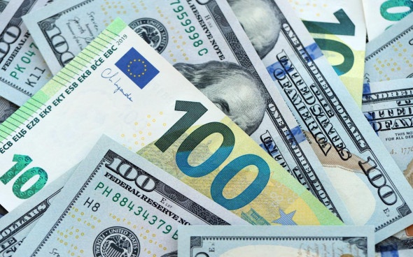 Вартість долара та євро до кінця тижня: чи втримається курс