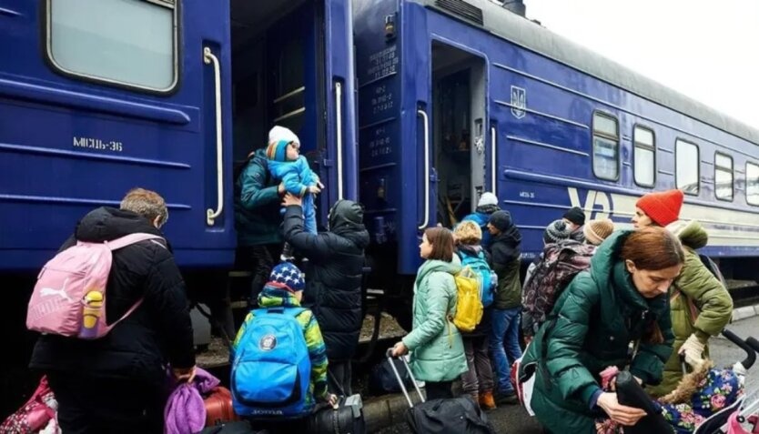 Рада ухвалила закон про примусову евакуацію дітей із зон бойових дій