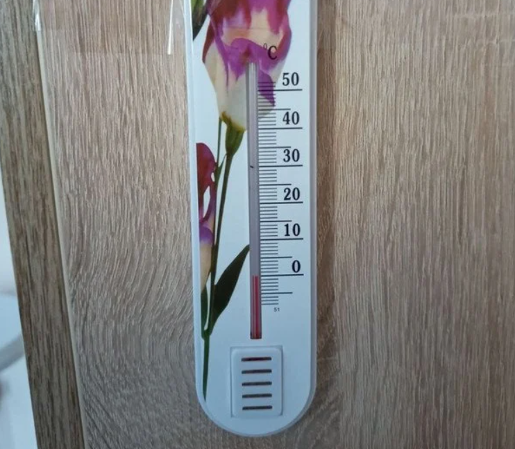 У київській поліклініці пацієнтів приймають при -1°C у приміщенні