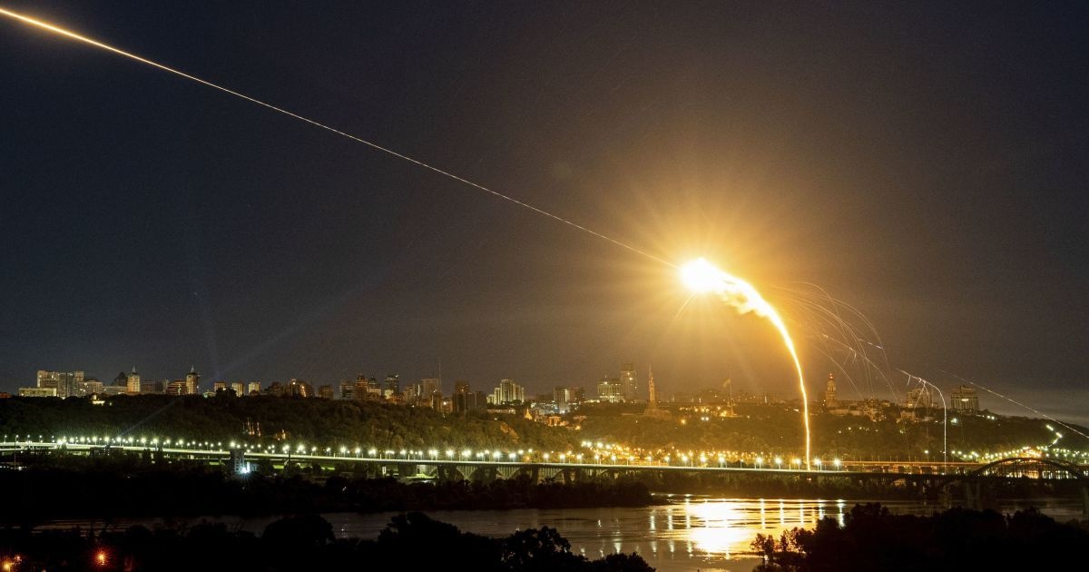 Прикрытием важных объектов с воздуха будет заниматься новый род войск, - Сырский