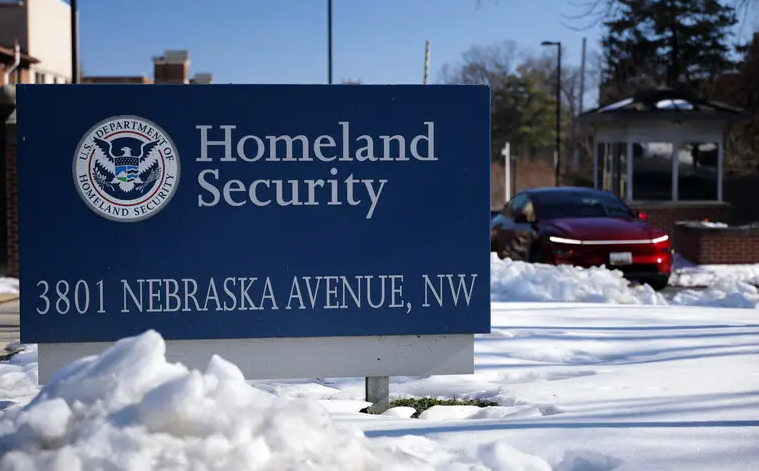 В США приостановило работу Министерство внутренней безопасности: причина