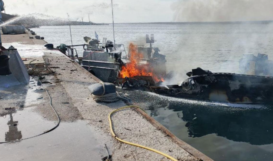 В Крыму уничтожен российский десантный катер БК-16