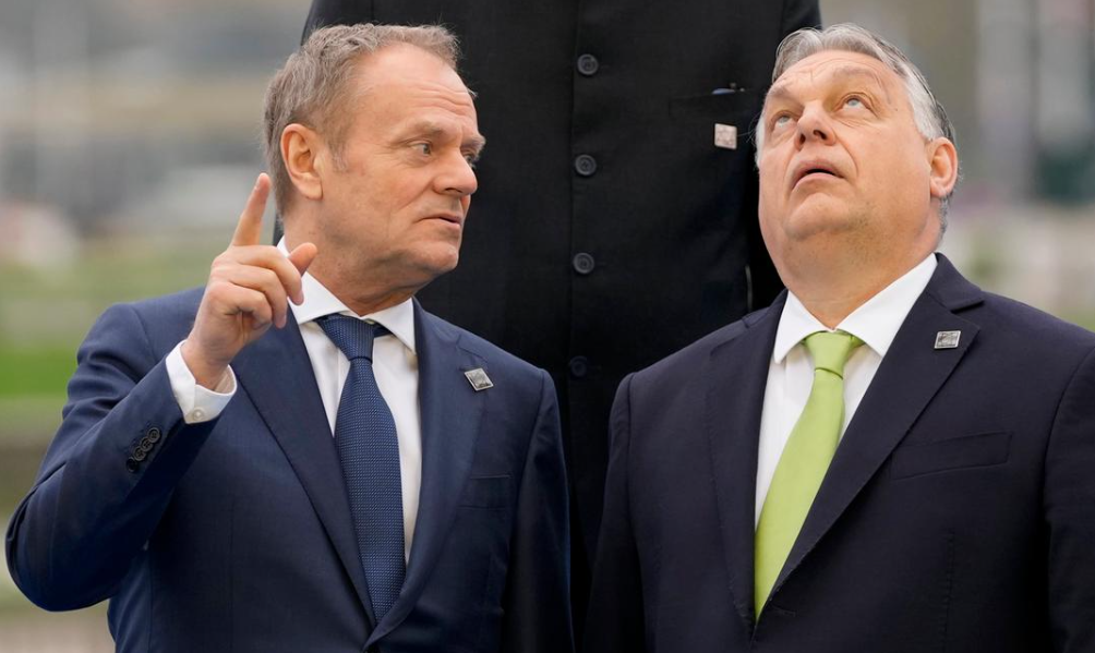 Туск натякнув, кому вигідне блокування допомоги Україні та оборонних програм ЄС