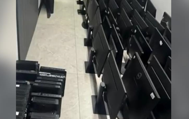 На Днепропетровщине накрыли мошеннические колл-центры