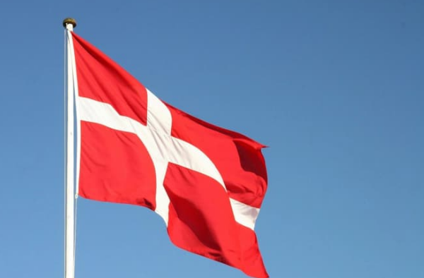 В Дании проведут внеочередные выборы: лидирует проукраинская партия премьера