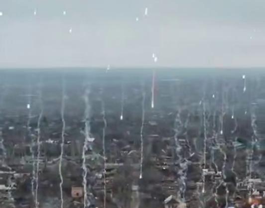 РФ вдарила по житлових кварталах Костянтинівки фосфорними боєприпасами