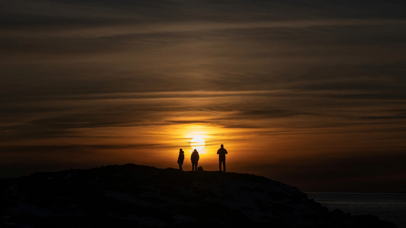 Жителі Заходу все більше переконуються, що світ рухається до глобальної війни, - Politico