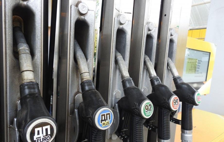 АЗС переписали цінники: скільки тепер коштує паливо в Україні