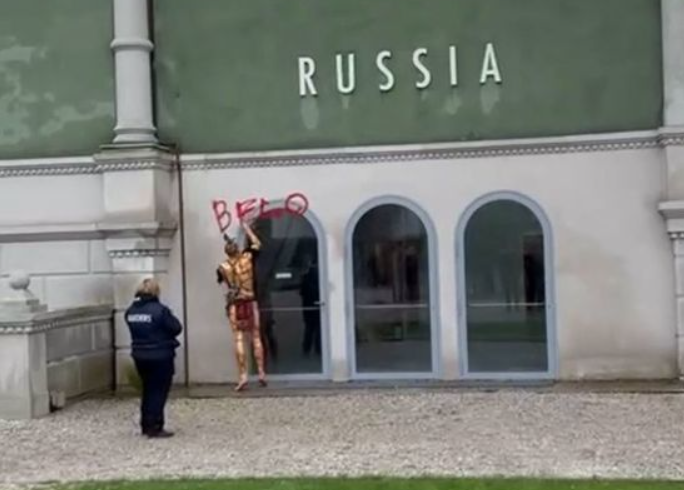 Россию впервые с 2022 года пустили на Венецианскую биеннале