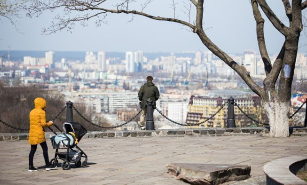 В Україні натягне хмари і місцями пройде сніг з дощем: прогноз на 6 березня