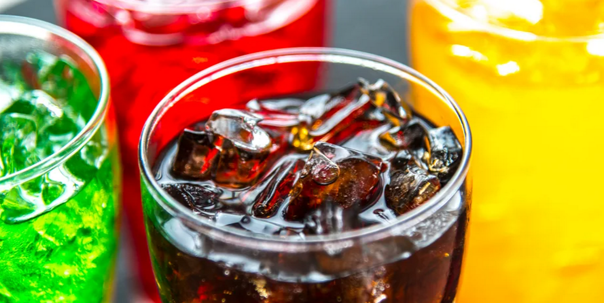 Подвоюють ризик раку: які популярні напої провокують розвиток небезпечних пухлин