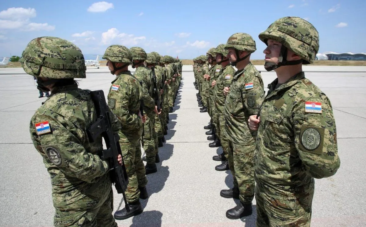 У Хорватії відновили обов'язкову службу в армії