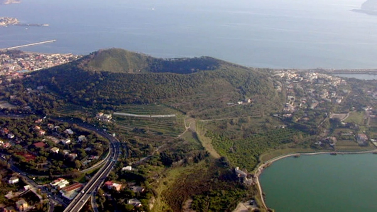Виверження може призвести до глобальної катастрофи: землетрус в Італії розбудив супервулкан