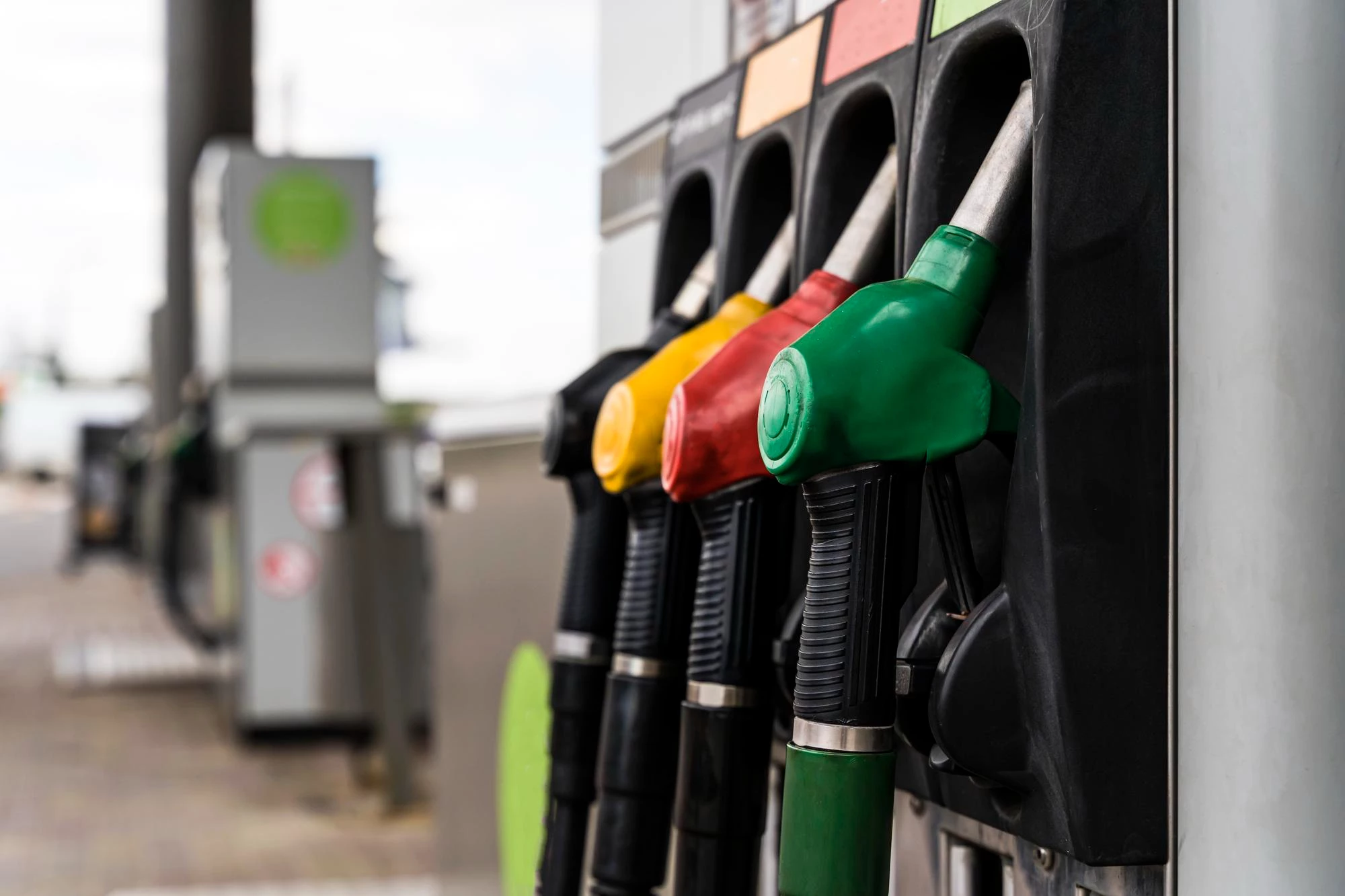 Паливо дорожчає: які ціни на АЗС 12 березня