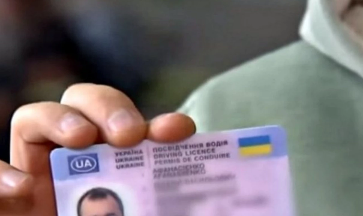 В Україні хочуть запровадити вікові обмеження для літніх водіїв