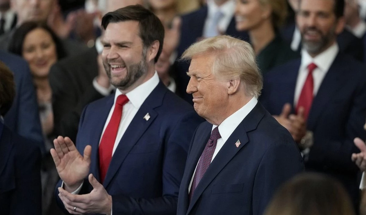 Раскол в окружении Трампа: глава Пентагона встал на защиту Венса, который против войны в Иране