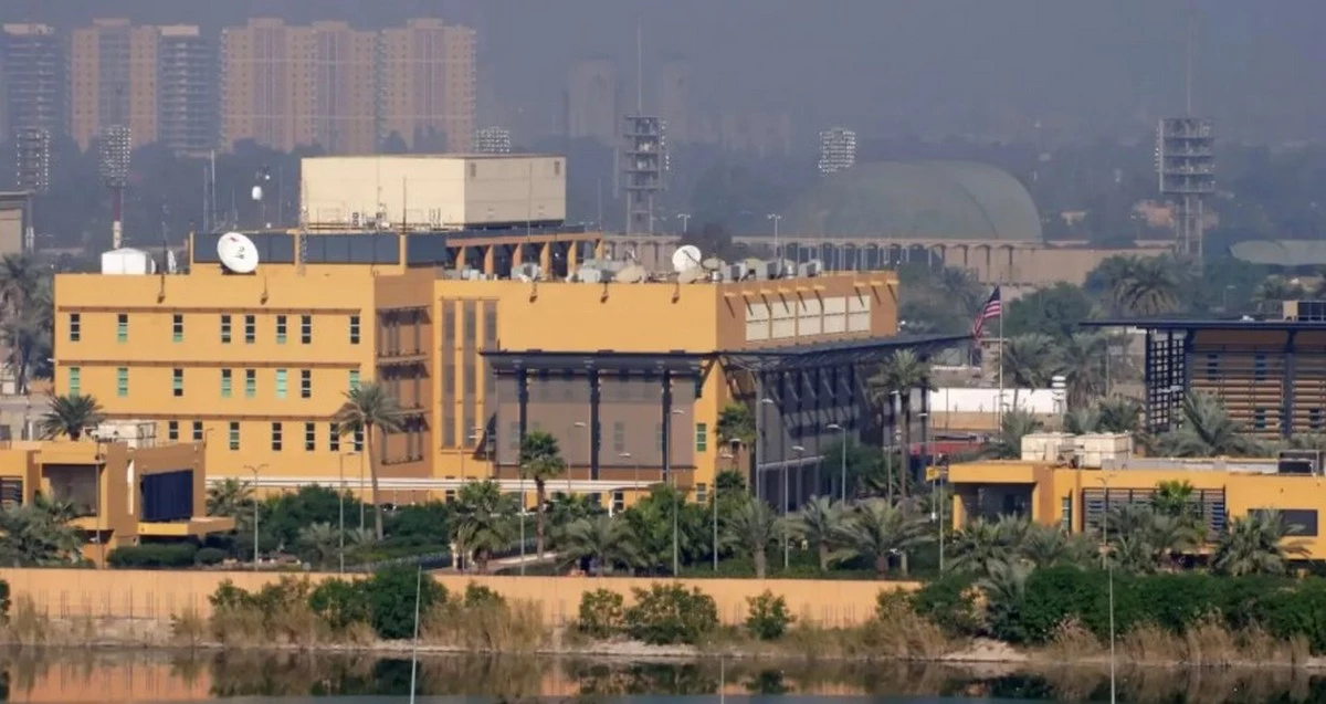 Ракета влучила у посольство США у Багдаді: спалахнула пожежа, - АР