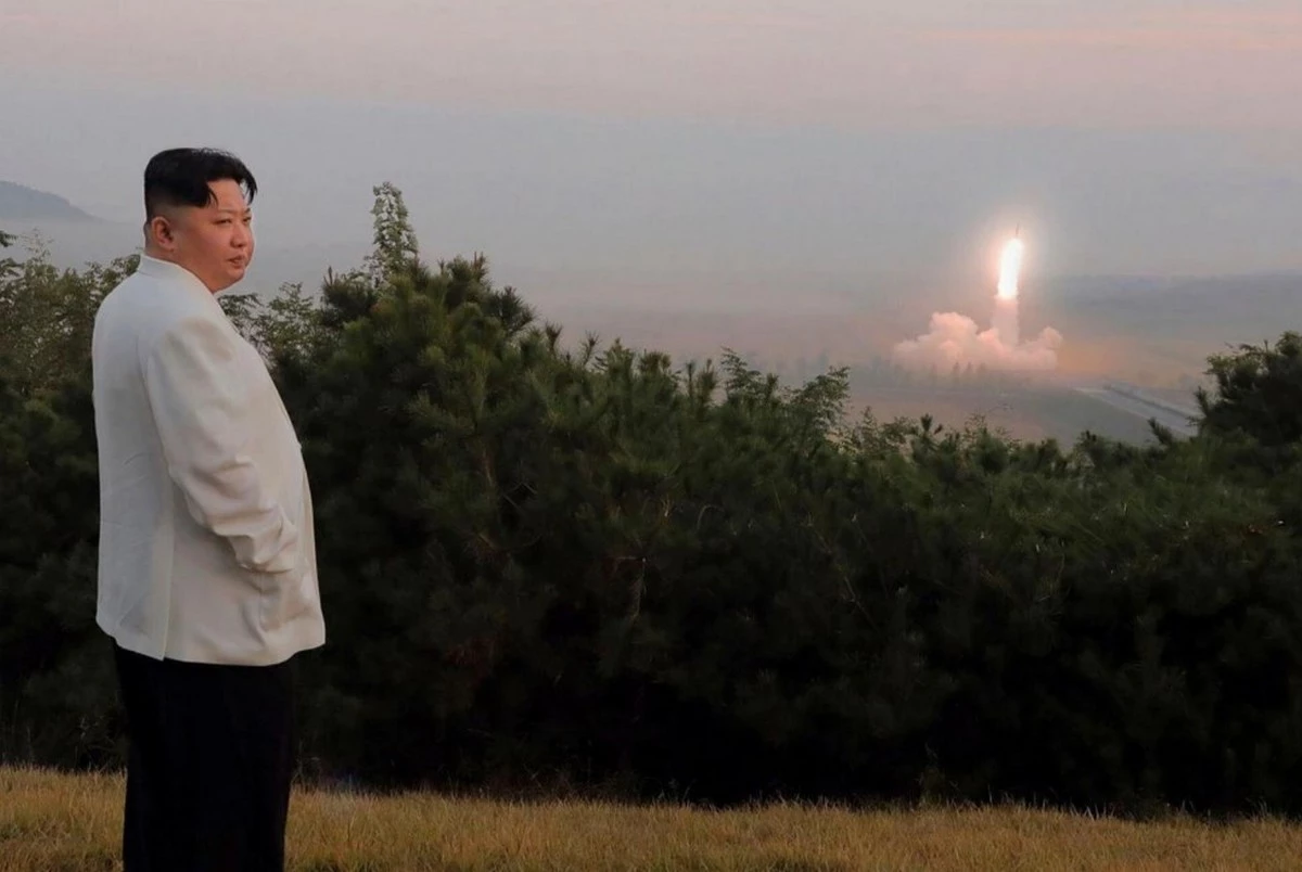 КНДР запустила десяток баллистических ракет в направлении Японии