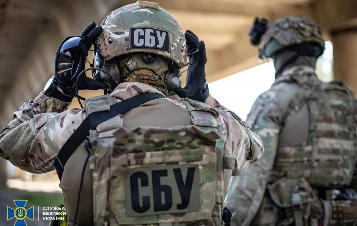 Керував агентурною мережею Будапешта на Закарпатті: СБУ викрила угорського спецслужбіста