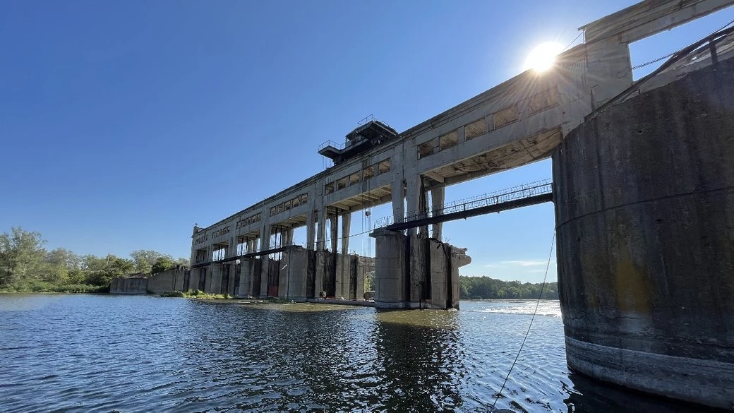 Россияне управляемыми авиабомбами уничтожили плотину на Северском Донце