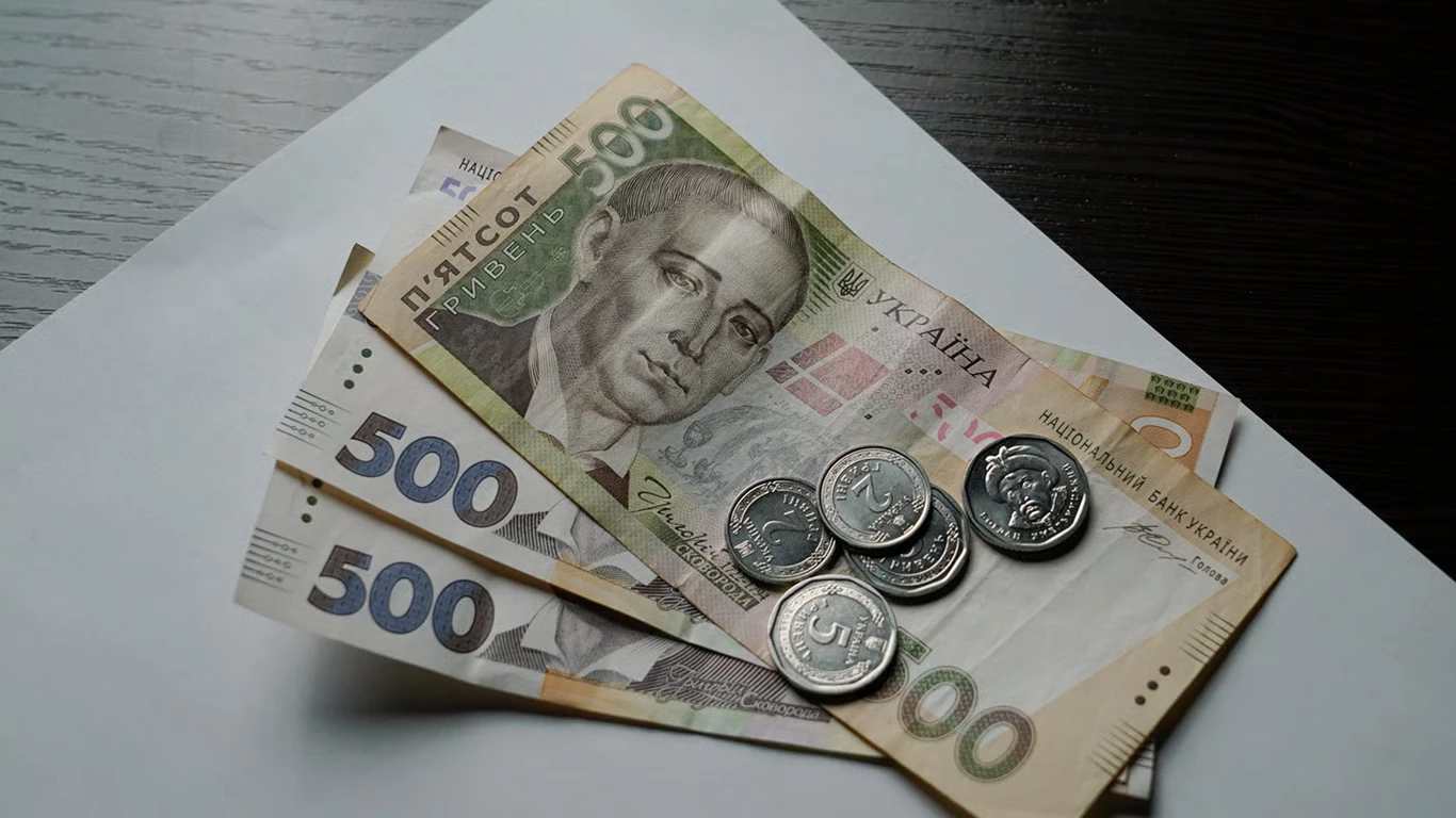В Украине начинаются выплаты 1500 гривень: кто может претендовать на помощь