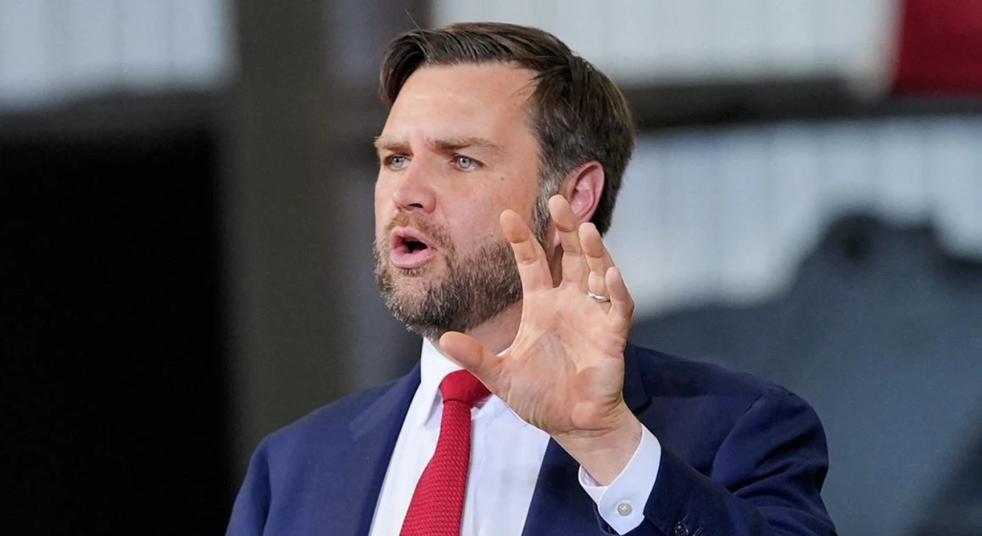 Вэнс заявил, что "плохие люди из Украины" пытались влиять на выборы в США