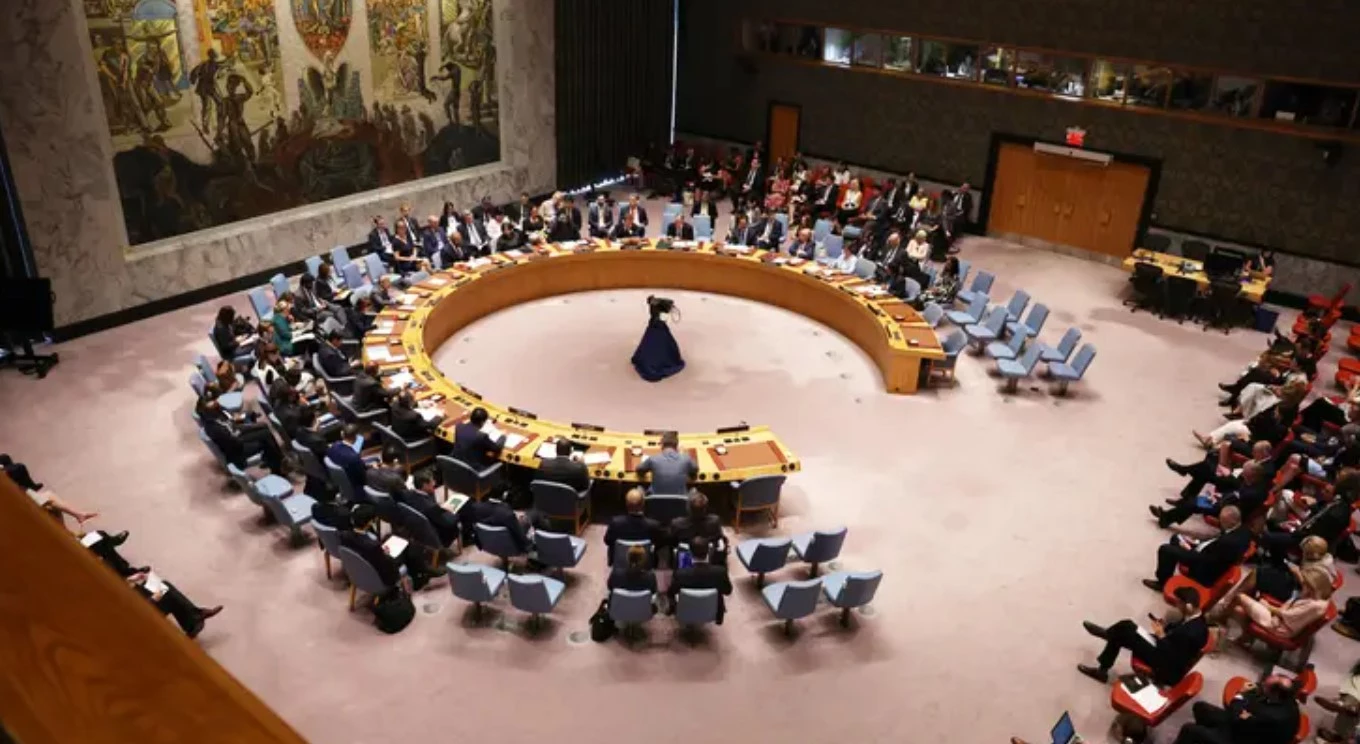 Россия и Китай "похоронили" резолюцию ООН об Ормузском проливе