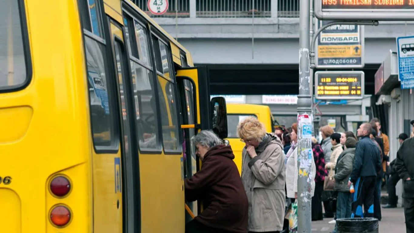 Вартість проїзду в громадському транспорті: київська влада хоче переглянути тарифи