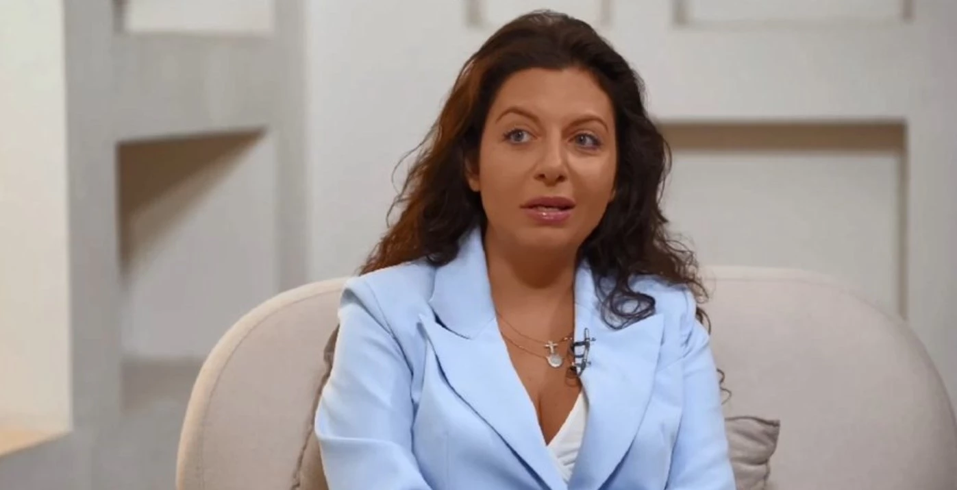 "Подруга вытащила из окна": Симоньян рассказала про попытку суицида