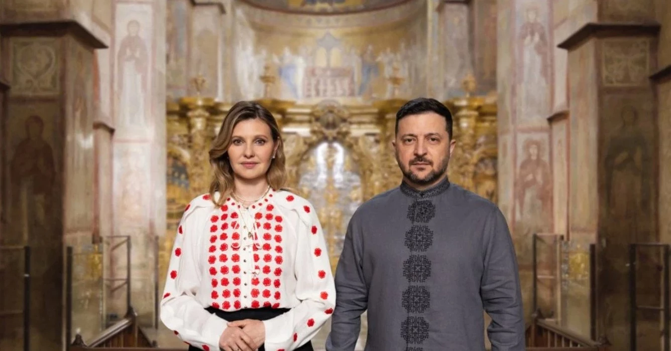 Зеленский с женой поздравил украинцев с Пасхой