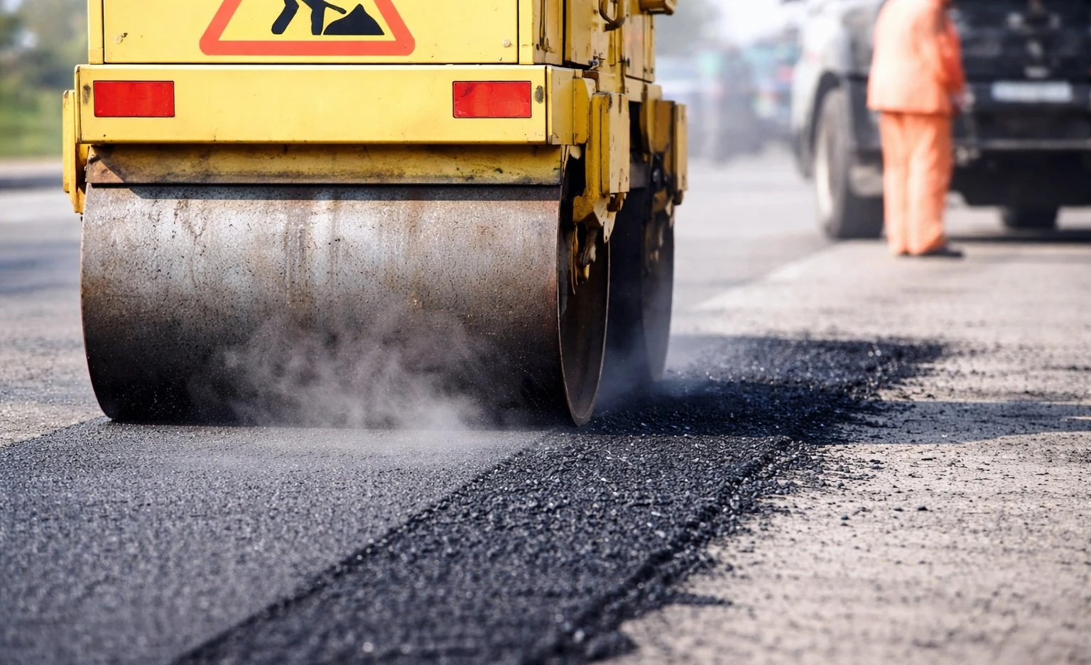 С начала года в Украине отремонтировали более 3,5 миллиона квадратных метров дорожного покрытия, - Кулеба