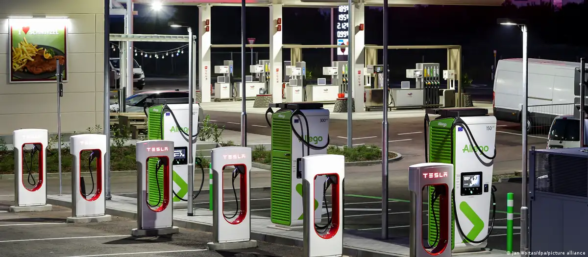 Цены на топливо упадут: в Германии нашли способ бороться с подорожанием