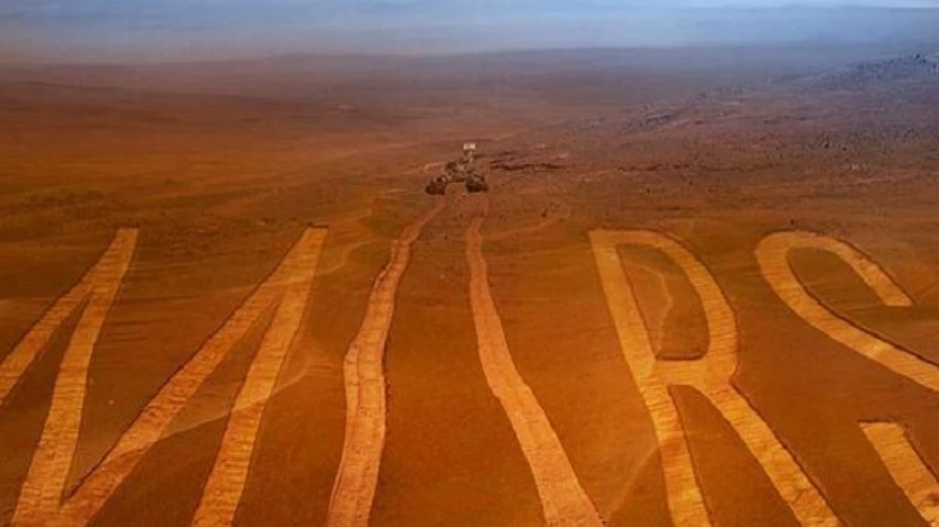 Огромная «тень»  на Марсе: ученые ломают голову, что это и почему движется медленно