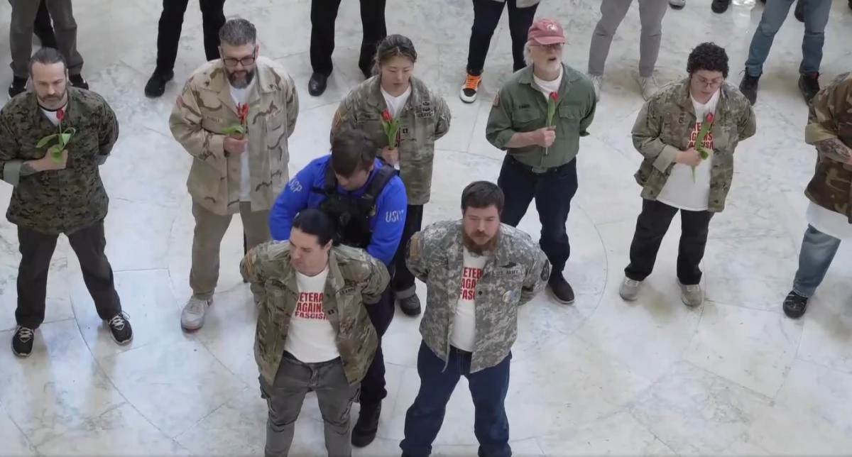 В США состоялись митинги против войны в Иране, десятки ветеранов арестованы,  – The Hill