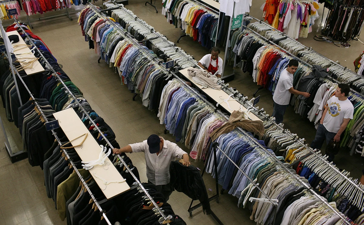 Американці масово переходять на секонд-хенд, і це стає новим стандартом для багатьох, - The Independent