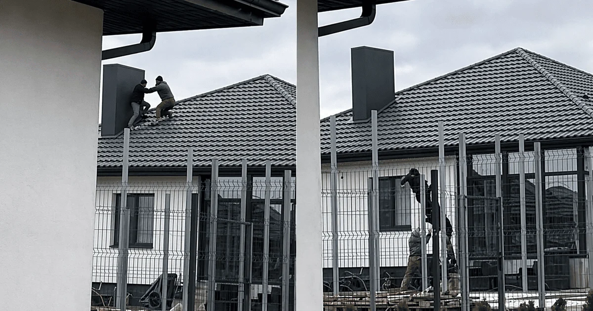 На Волині військовий ТЦК скинув із даху будинку цивільного