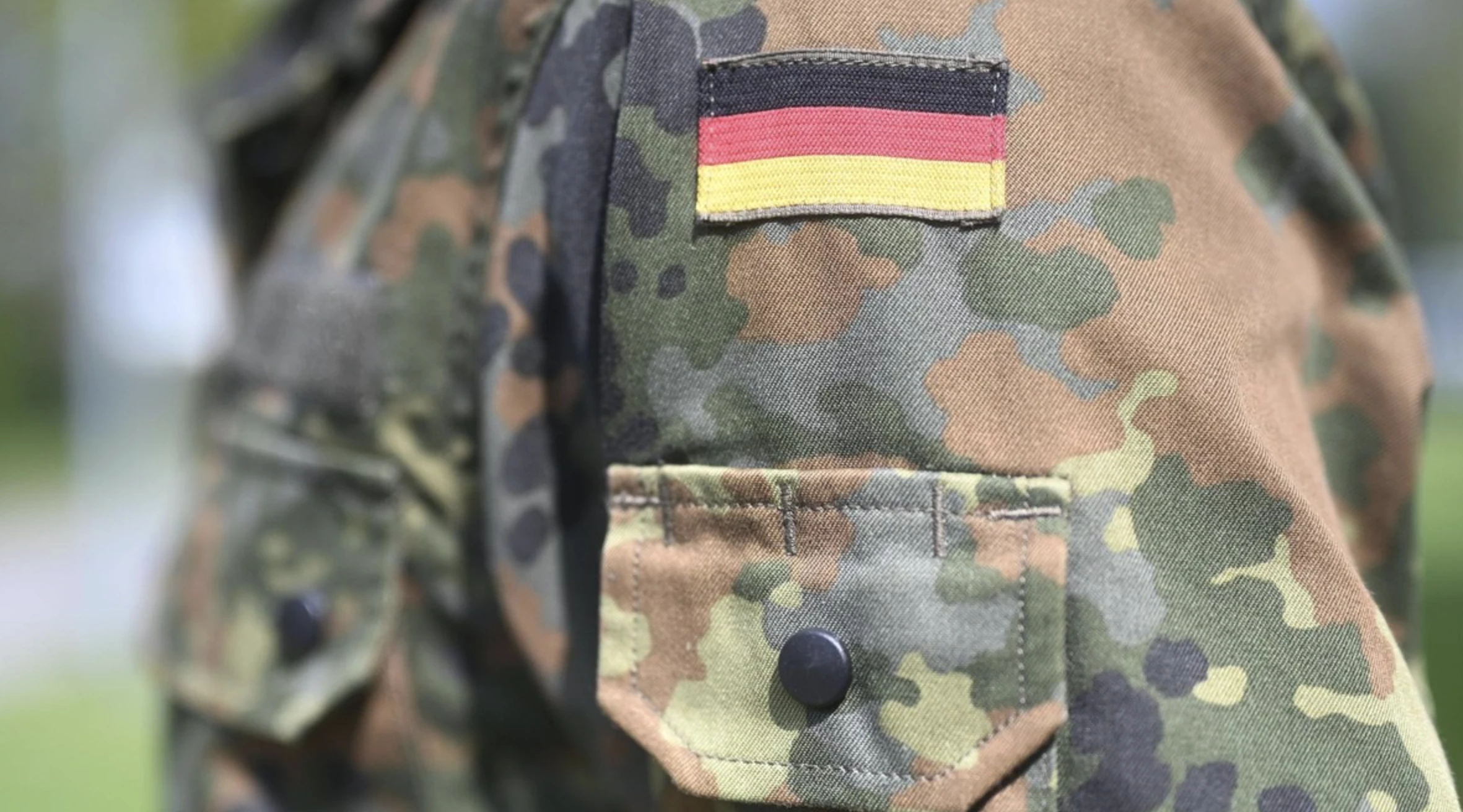 Німці масово подають заяви про відмову від військової служби, - Welt