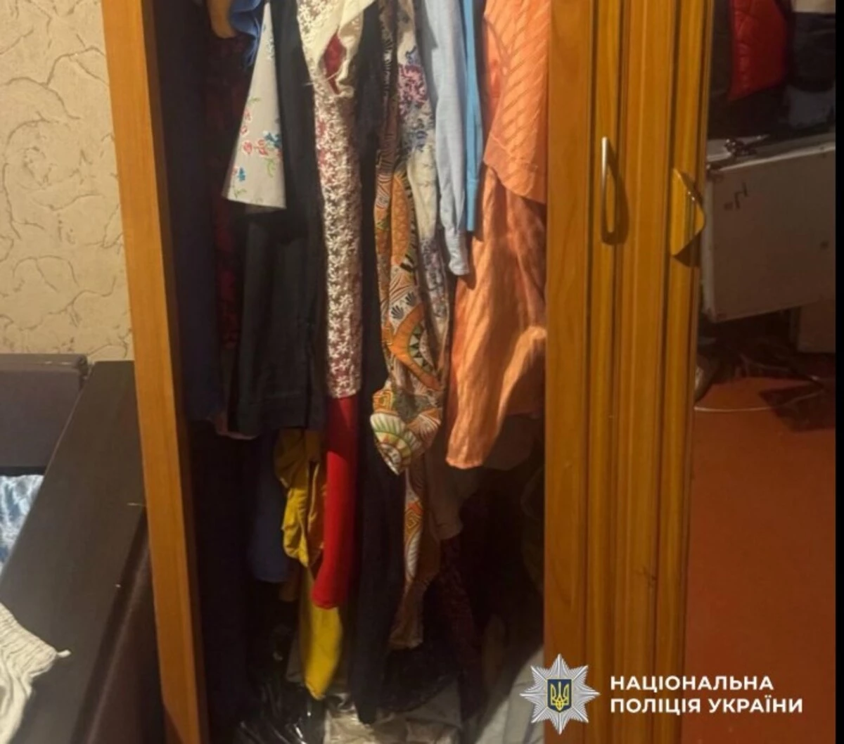 Трагедия в Киевской области: женщина несколько дней прятала тело сына в шкафу