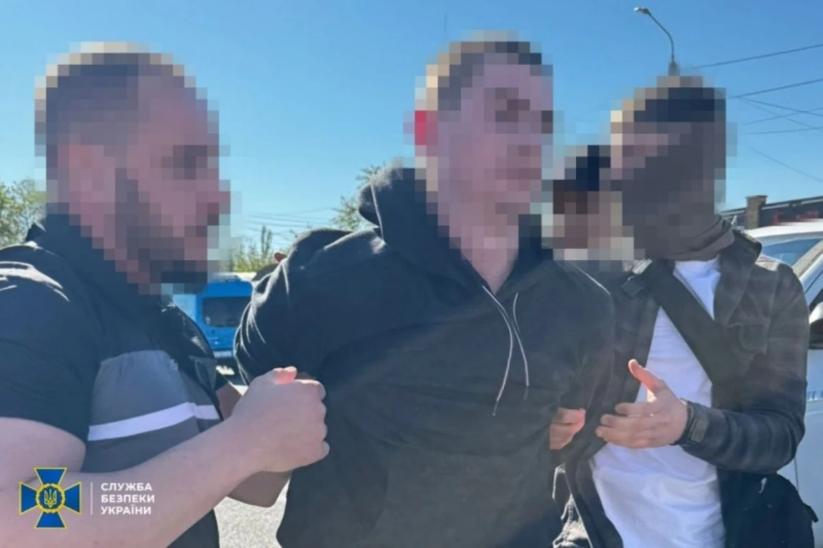 Вибух автомобіля у Дніпрі: "по гарячих слідах" затримали двох виконавців замовлення