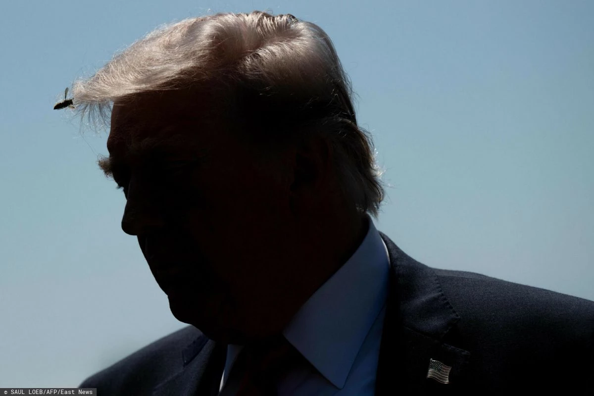 Рейтинг Трампа продолжает снижаться, поддержка американцами рухнула до самого низкого уровня