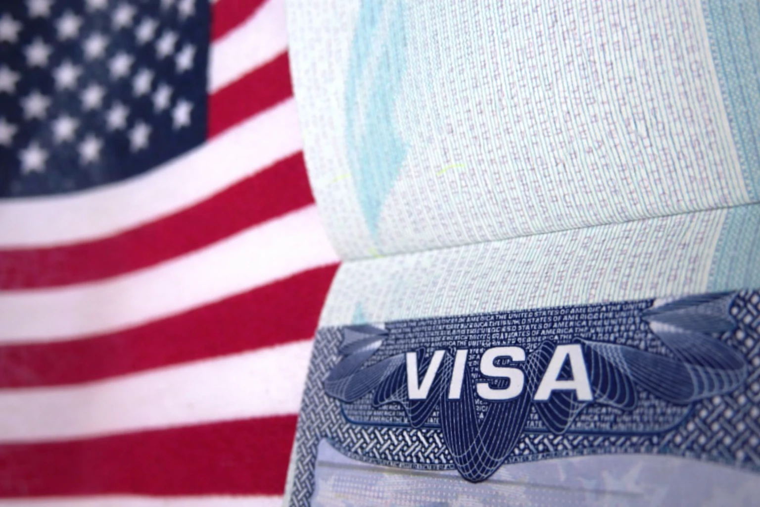 США введут для многих стран 20 тысяч долларов залога за получение визы