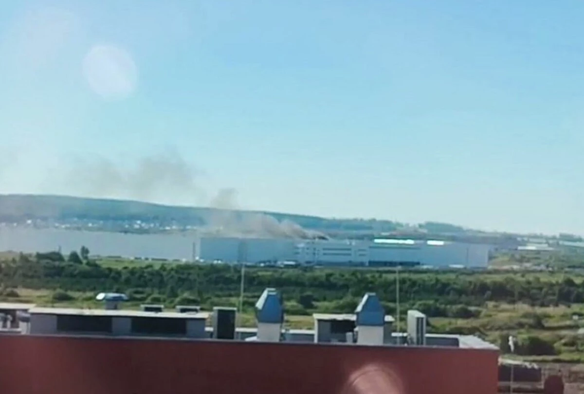 Пролетели более 1700 километров: беспилотники атаковали склад Wildberries в Екатеринбурге